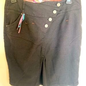 European brand trendy skirt. Size EU 38. US S-M